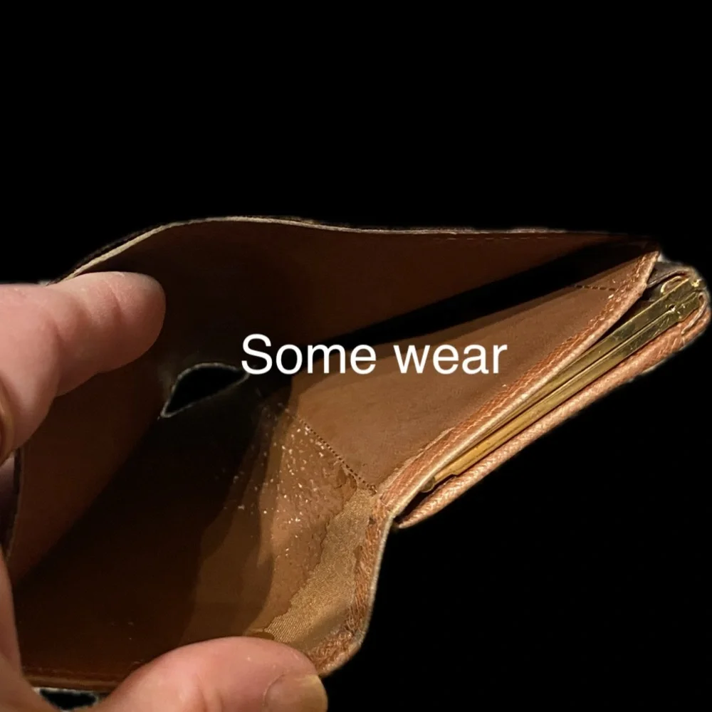 Louis Vuitton Monogram Wallet🔥Excellent Vintage Condition/Light Use🔥BEAUTIFUL! - Picture 9 of 17